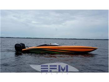 SMART MARINE BOATS PHOENIX 32XPR CAT.