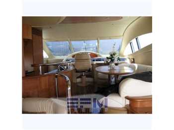 Azimut 62 fly