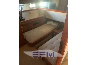 FERRETTI 57
