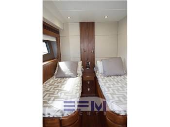 SUNSEEKER 75 YACHT
