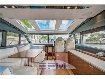 PRINCESS V 58