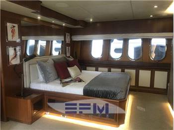 CANTIERE NAVALE ARNO LEOPARD 32