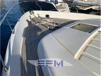 FERRETTI 68