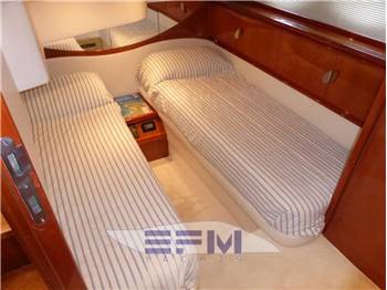 PERSHING 52