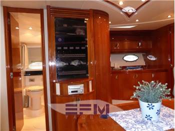 PERSHING 52