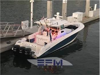 BOSTON WHALER 370 OUTRAGE