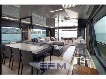 FERRETTI 780