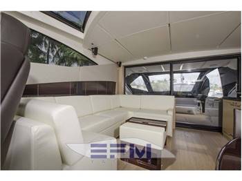 SUNSEEKER PREDATOR 68