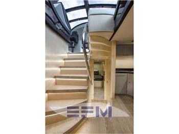 SUNSEEKER PREDATOR 68