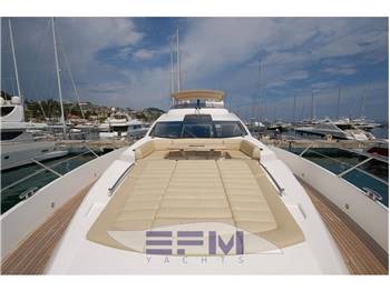SUNSEEKER 80 YACHT