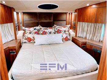 SUNSEEKER MANHATTAN 52