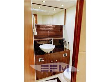 SUNSEEKER MANHATTAN 52