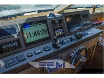 PRESTIGE YACHTS 750