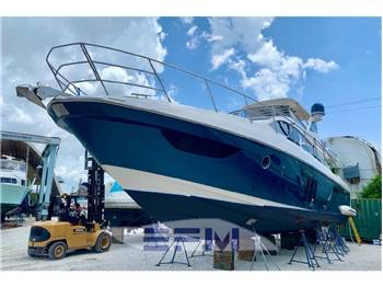 AZIMUT BENETTI 58 FLY