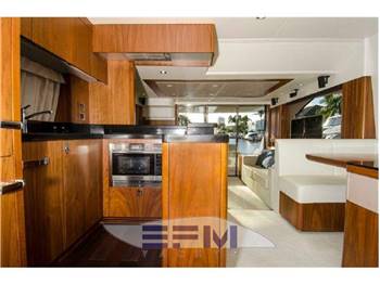 SUNSEEKER MANHATTAN 65