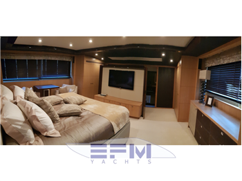 PRINCESS 32 M