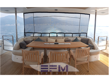 PRINCESS 32 M