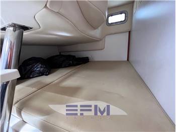 BOSTON WHALER 305 CONQUEST