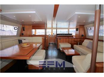 FOUNTAINE PAJOT QUEENSLAND 55