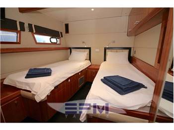 FOUNTAINE PAJOT QUEENSLAND 55