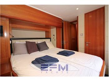 FOUNTAINE PAJOT QUEENSLAND 55