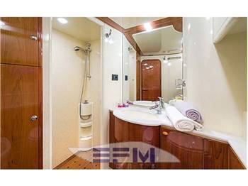 FERRETTI 730