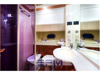 FERRETTI 730