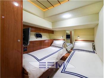 FERRETTI 730