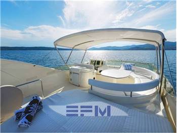 FERRETTI 730