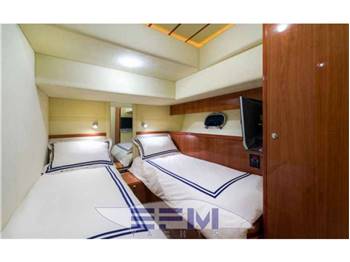 FERRETTI 730