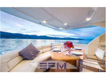 FERRETTI 730