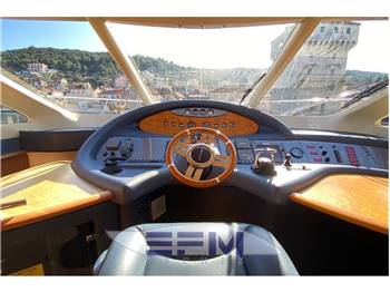 AZIMUT 62