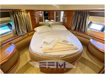 AZIMUT 62