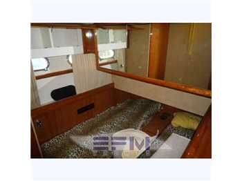 Ferretti 57