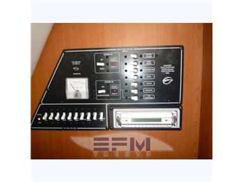 Crowline 270 cr