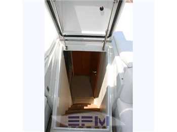Pershing 54