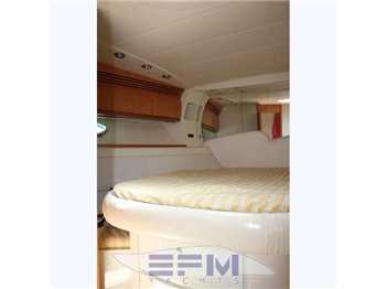 Pershing 54