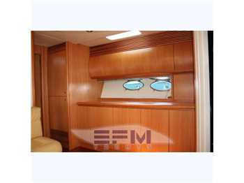 Pershing 54
