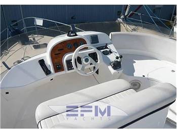 SEALINE F 37