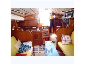 Hallberg rassy Hr 352