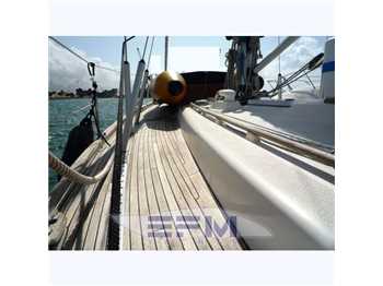 Hallberg rassy Hr 352
