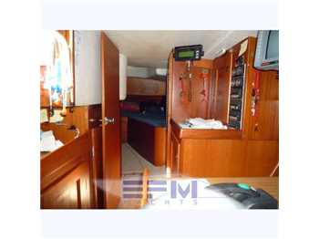 Hallberg rassy Hr 352