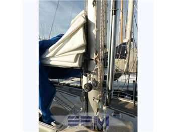 Hallberg rassy Hr 352