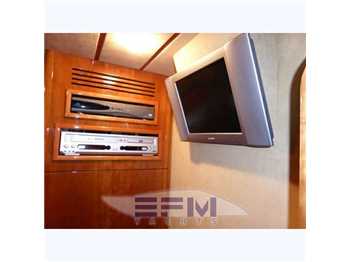 Ferretti 680
