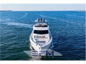 FERRETTI 850