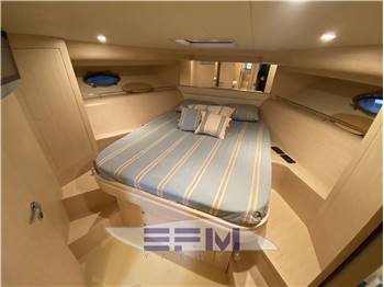 UNIESSE 48  OPEN
