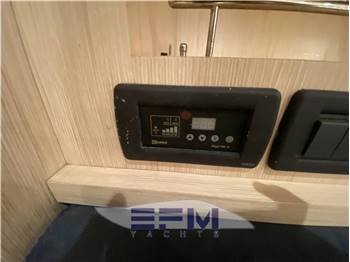 UNIESSE 48  OPEN