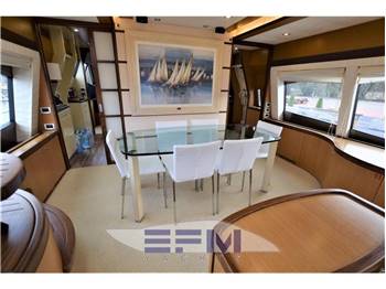 FERRETTI 731