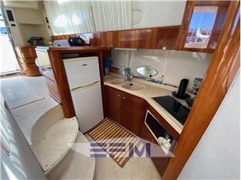 AZIMUT AZ 39