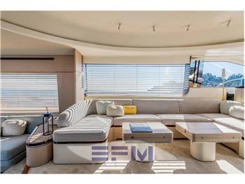 AZIMUT 68 FLY